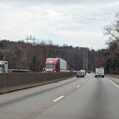 , Philadelphia, PA &#8211; Injury Crash on I-95 NB between MP 21.0 and 21.5